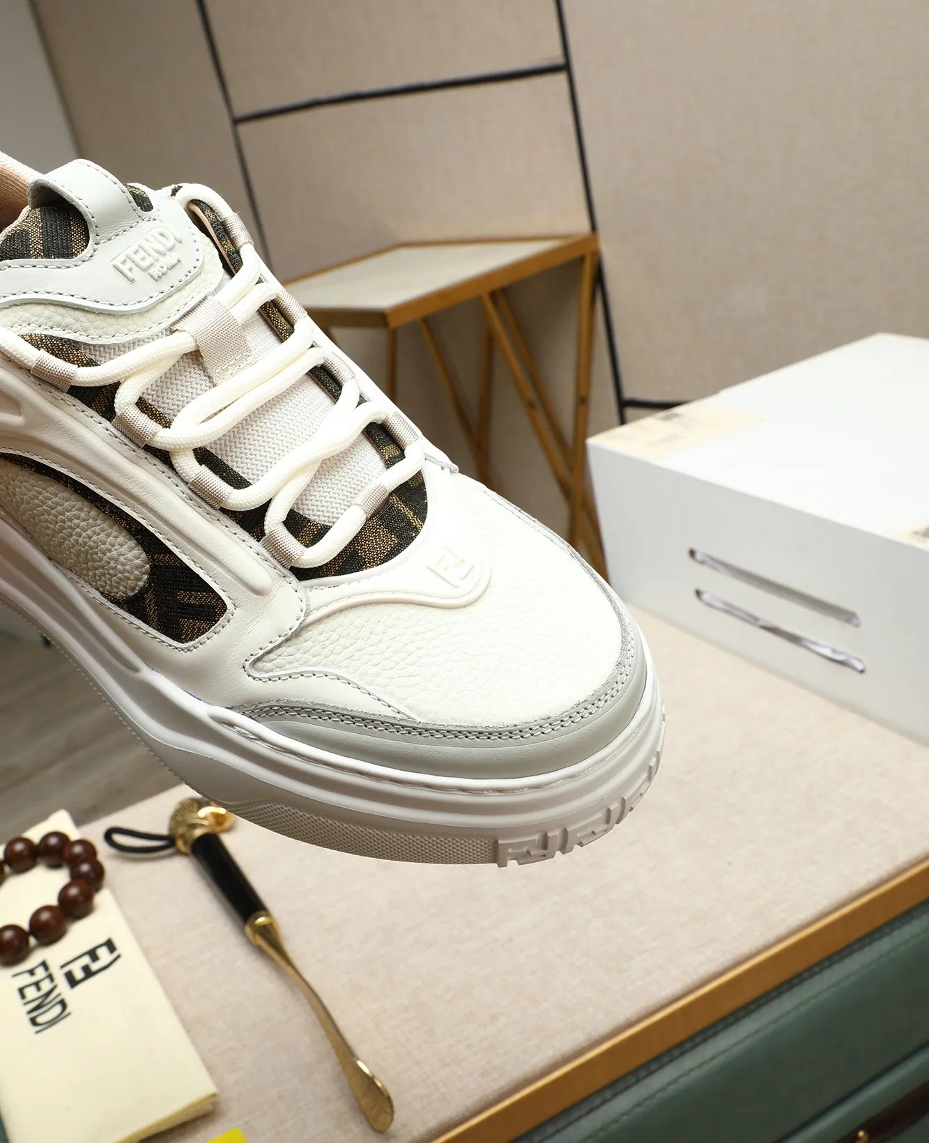 Men's shoes 💰760 [FENDI] Fendi - High-end quality original casual sports shoes - Upper: Nappa calfskin, pebbled calfskin, tongue and heel; injection molded brand logo plastic module - Lining: brand canvas - Outsole: ultra-light TPR foam·rubber; molded outsole -Super high quality control·Fine workmanship: highlighted (high-end·luxury·grade) -Size :39-44 (38, 45, can be customized)